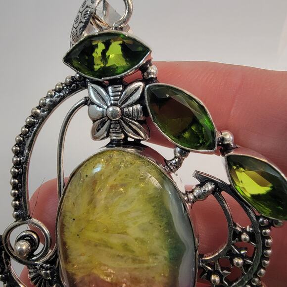 Handmade Rainbow Fluorite Pendant with Peridot in Sterling Silver Floral Setting - Picture 10 of 10